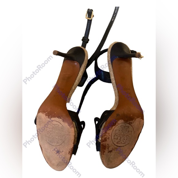 Tory Burch wrap around ankle sandles - Picture 3 of 3